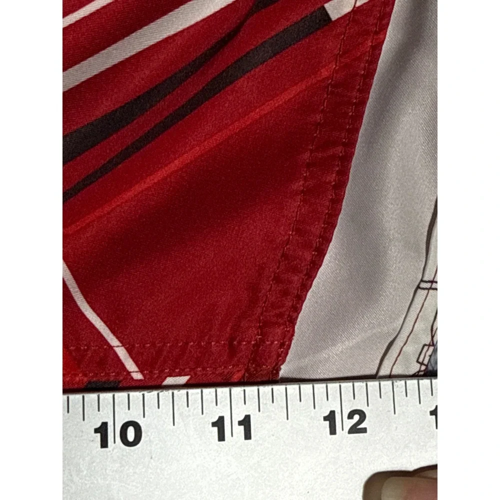 Tony Hawk Boys XL Red Geometric Board Shorts Swim Trunks Mesh Lined Cargo Pocket